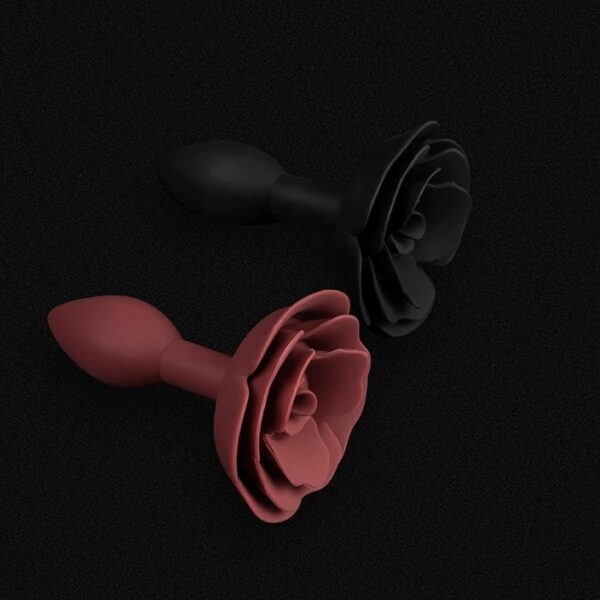 Rose-shaped silicone butt plug with petal details